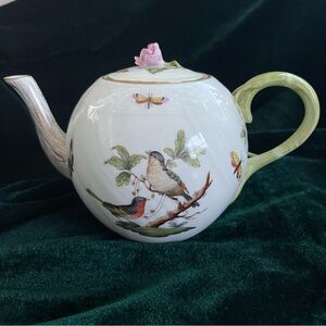 Herend Rothschild Bird Collection - Teapot With Pink Rose Lid